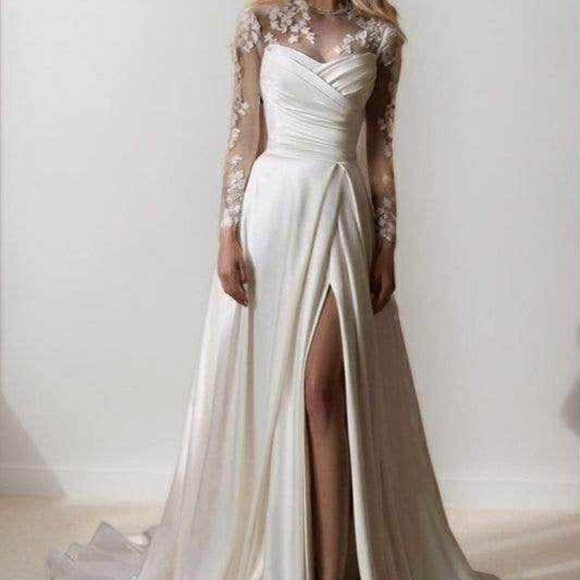 New with tags, never worn dress! - Picture 1 of 6